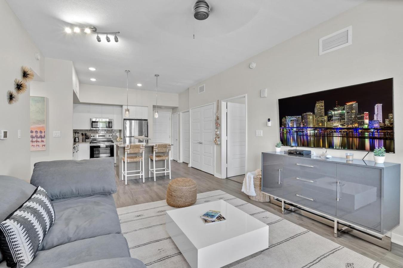 Cozy Retreat 2 Bedroom Hideaway Moments From The Sand 보인톤비치 외부 사진