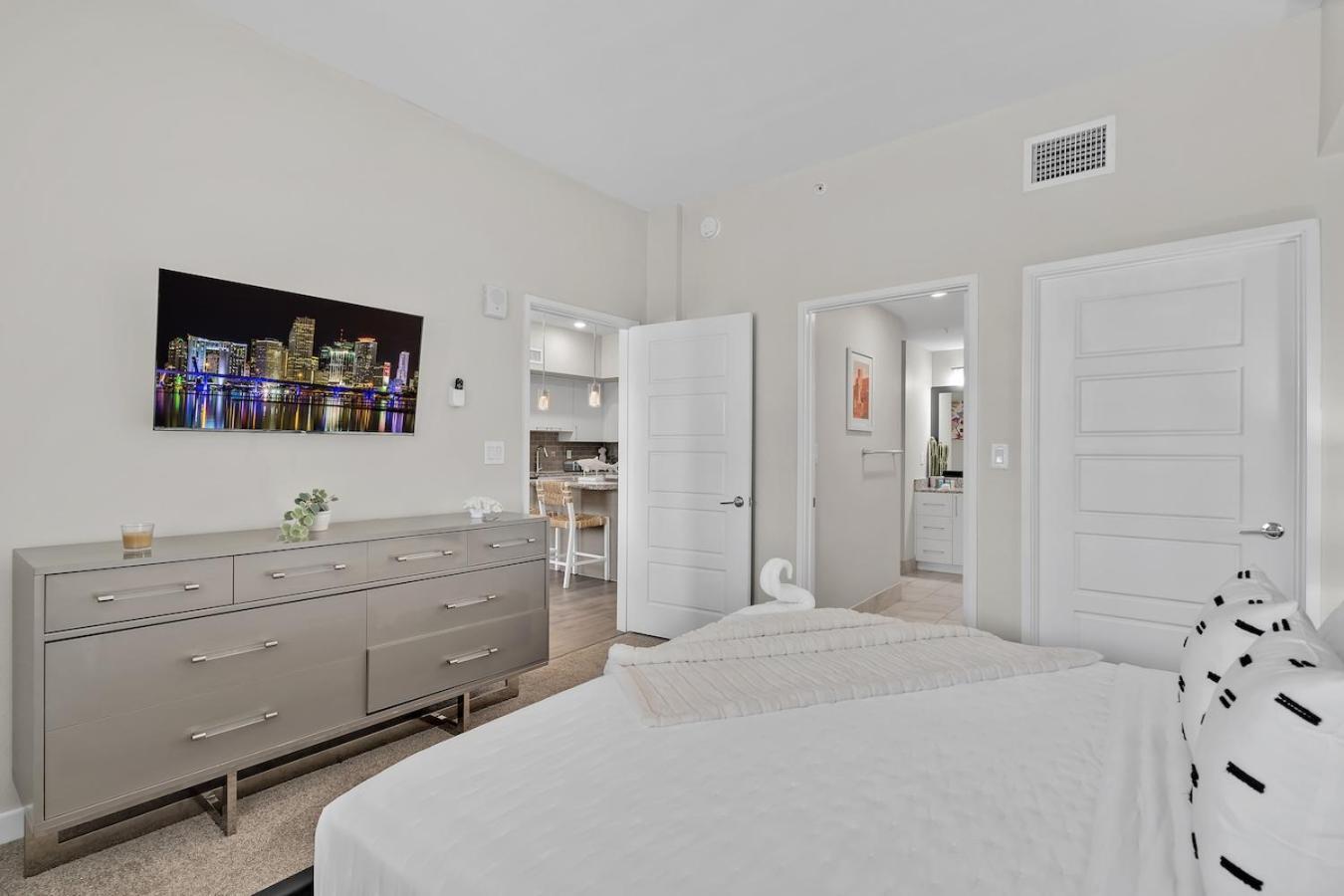 Cozy Retreat 2 Bedroom Hideaway Moments From The Sand 보인톤비치 외부 사진